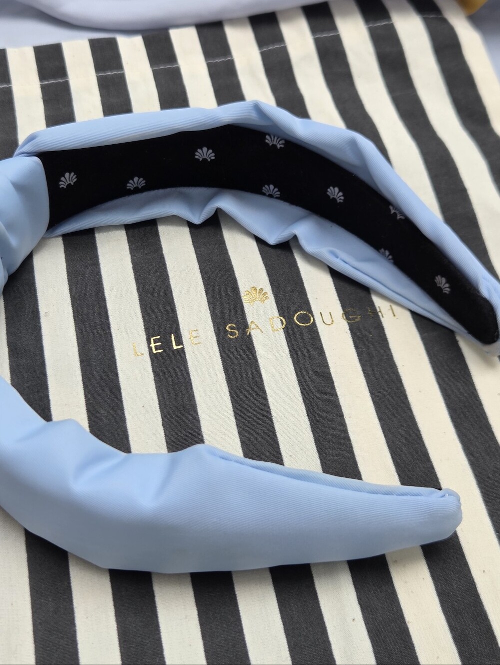 Lele Sadoughi Periwinkle Non-embellished Headband - Picture 4 of 7